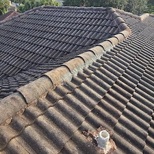 PROFESSIONAL-TILE-ROOF-CLEANING-IN-JUPITER-FLORIDA 0